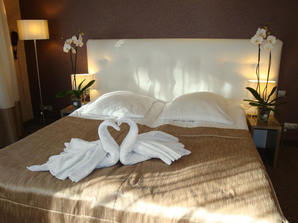 Hotel Ameliowka Maslow  Esterno foto